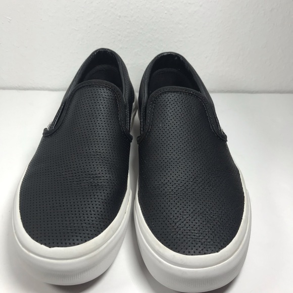 Vans - Picture 3 of 12